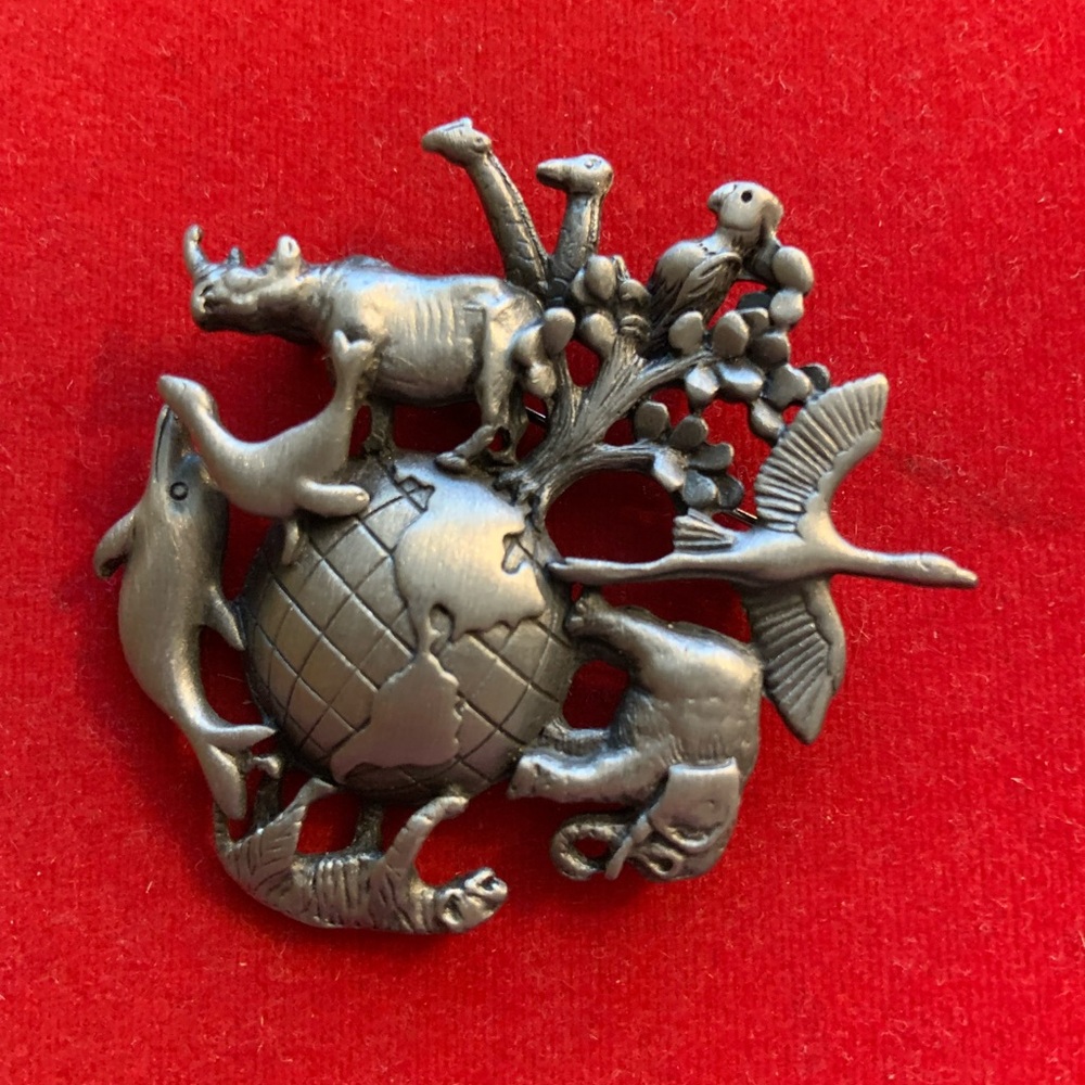 Silver Animal of the world Brooch signed A.J.C- vintage